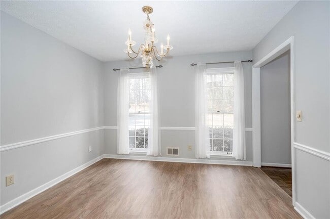 Building Photo - 1049 Seven Springs Cir NE