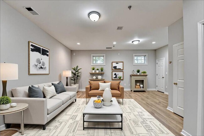 Building Photo - 486 Vinings Estates Dr SE