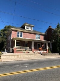 Building Photo - 1359 W Main St