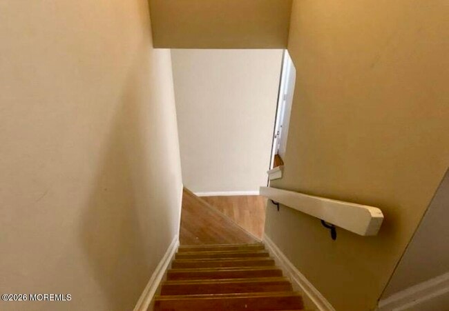 Building Photo - 1004 Arlington Dr