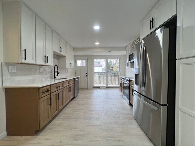 Building Photo - 1120 GILBERT AVENUE (REAR) | ROCK HILL 63119