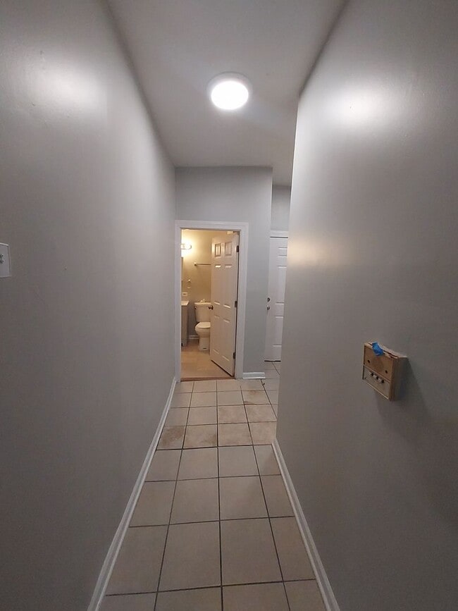 Building Photo - 3434 W 21st St