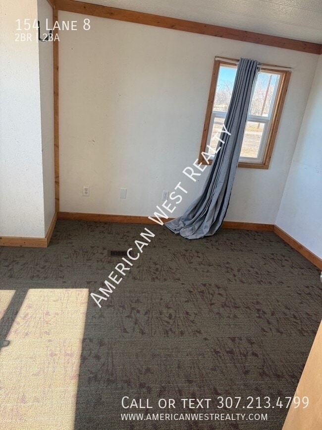 Building Photo - 154 Lane 8