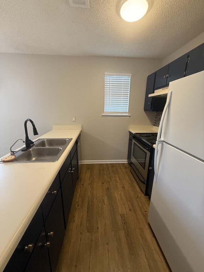 Building Photo - 109 Mauldon Ct