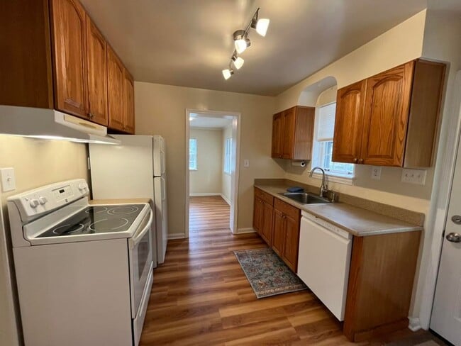 Building Photo - 4408 Glenridge St