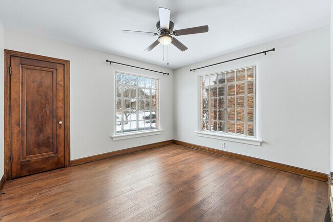 Building Photo - 714-716 Packard Ave