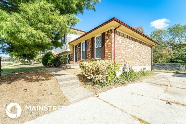 Building Photo - 4403 Gaudet Rd