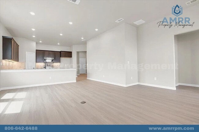 Building Photo - Spacious 3-Bedroom Home – Your Perfect Fam...