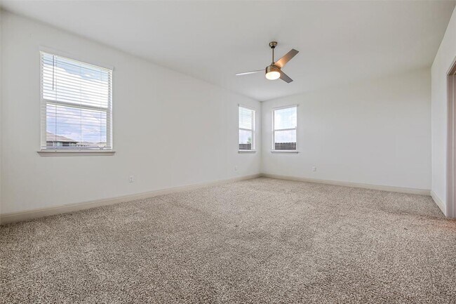 Building Photo - 18033 Bassano Ave