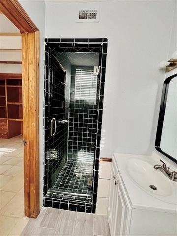 Building Photo - 2046 N Kimball Ave