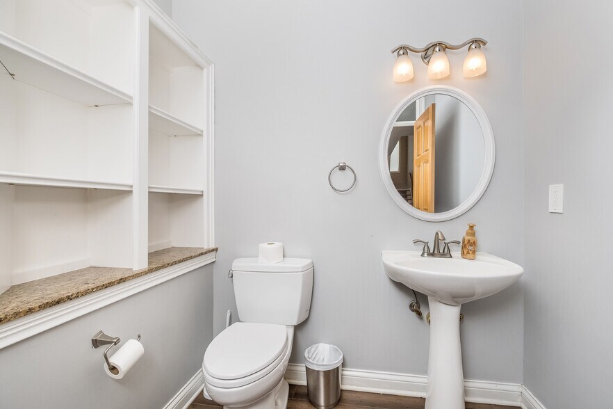 Powder Bath - 13621 Singletree Ct