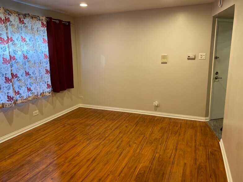 living room - 3174 W Meadow Lane Dr