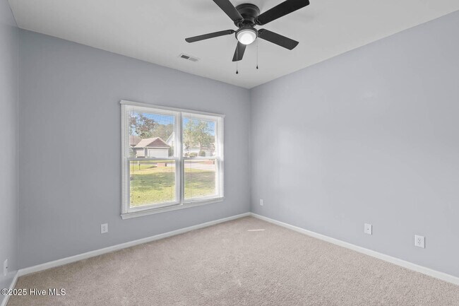 Building Photo - 1122 Mill Run Rd