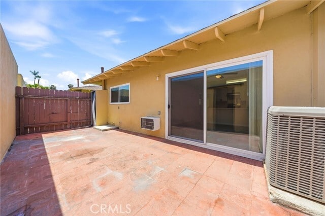 Building Photo - 1531 E La Palma Ave