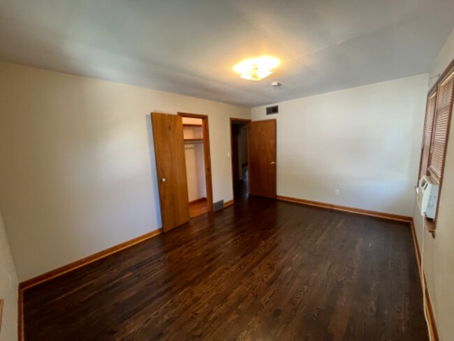 Building Photo - 1059 4th St