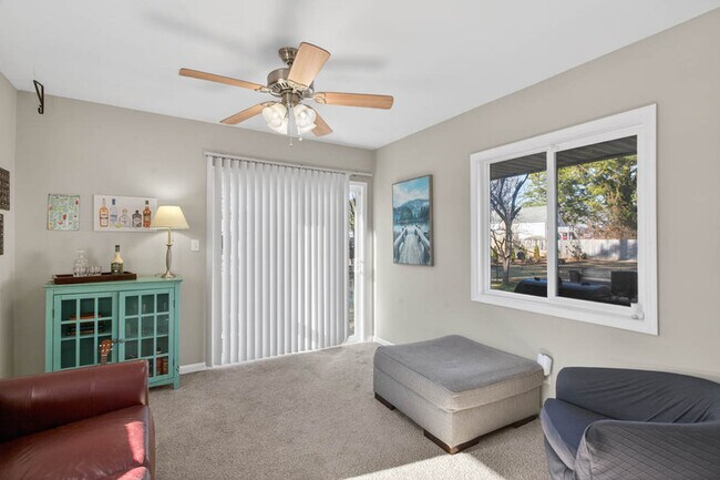 Building Photo - 32 Warren Dr