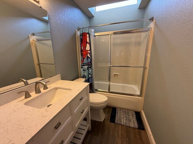 Building Photo - 9448 Cedarview Way