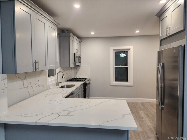 Building Photo - 159 Cleveland Ave