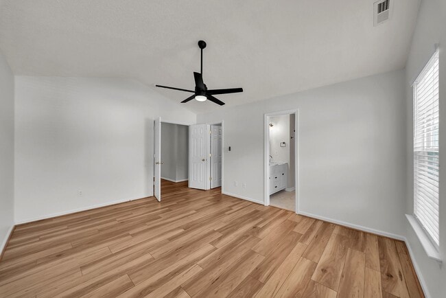 Building Photo - 408 Holmes Blvd
