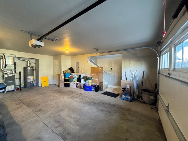 Building Photo - FOR RENT - All Inclusive Owner pays utilities - Furnished 3 bed, 2 bath NorthWest Crossing Townhome