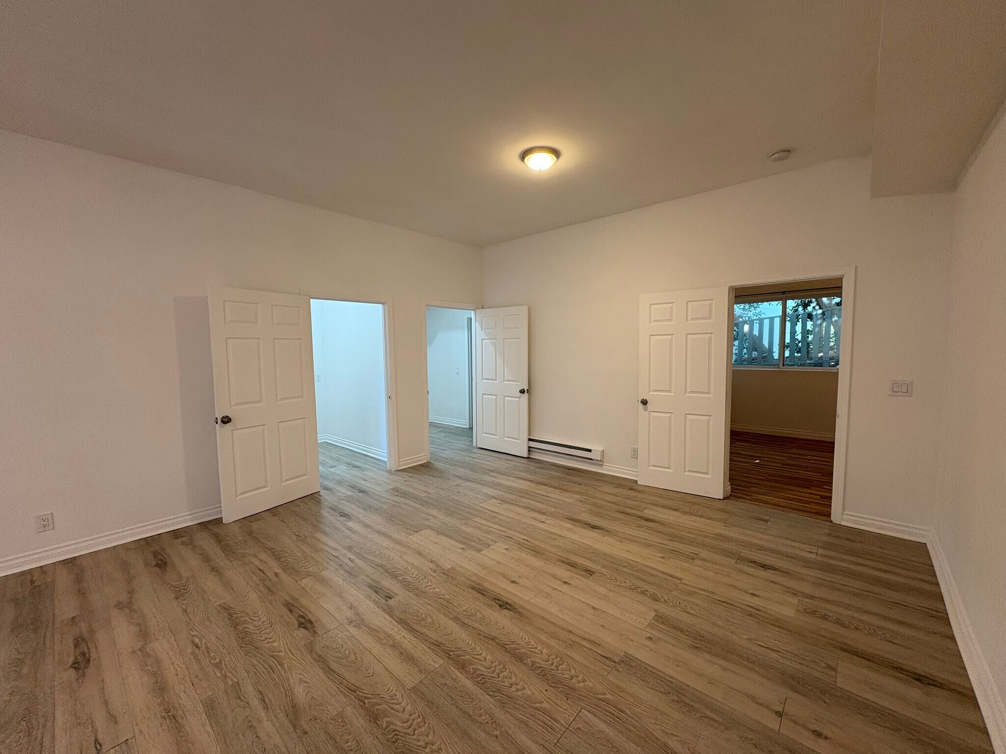Building Photo - 1402 San Remo Dr