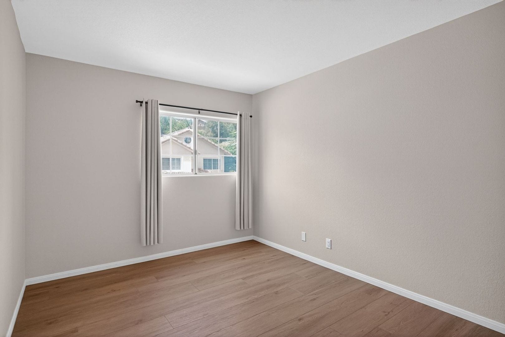 Building Photo - 2111 Rebecca Way