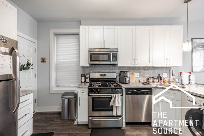 Building Photo - 1433 N Cleaver St