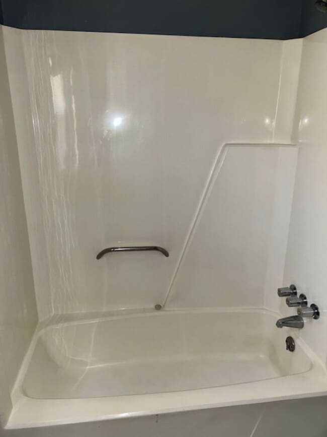 Building Photo - 954 Spruce St