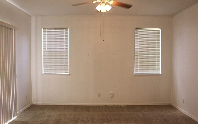 Building Photo - 771 Mountain Ash Way