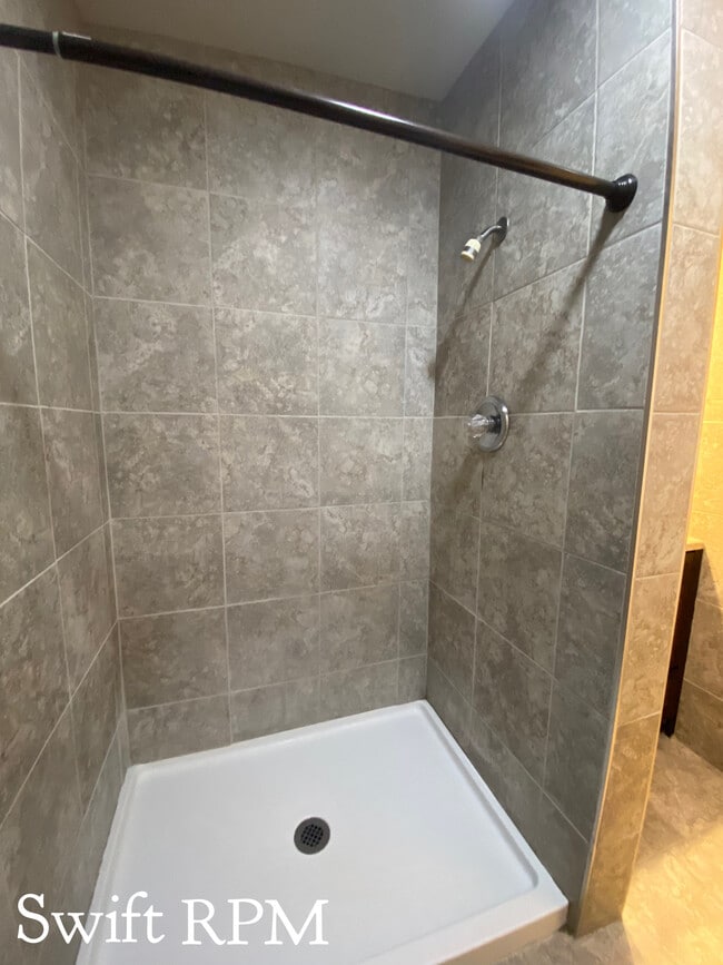 Building Photo - 11103 N Nashua Dr