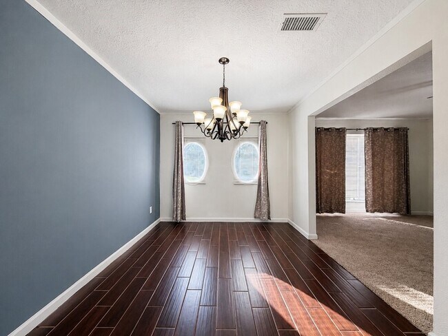 Building Photo - 4418 Saffron Ln