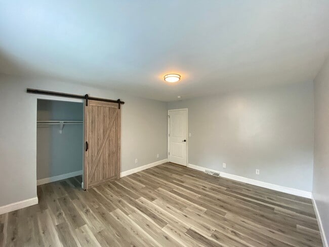 Building Photo - 331 Vineyard Park Ct