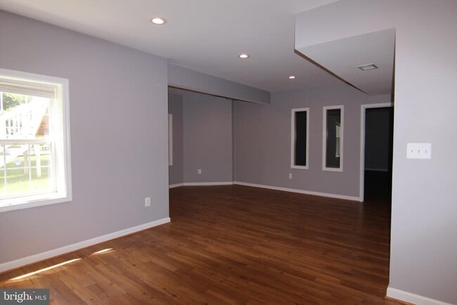 Building Photo - 25783 Fenian Ct