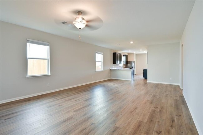 Building Photo - 248 Mount Vernon Way