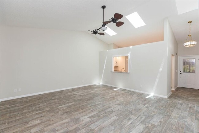 Building Photo - 6541 Brentwood Dr.