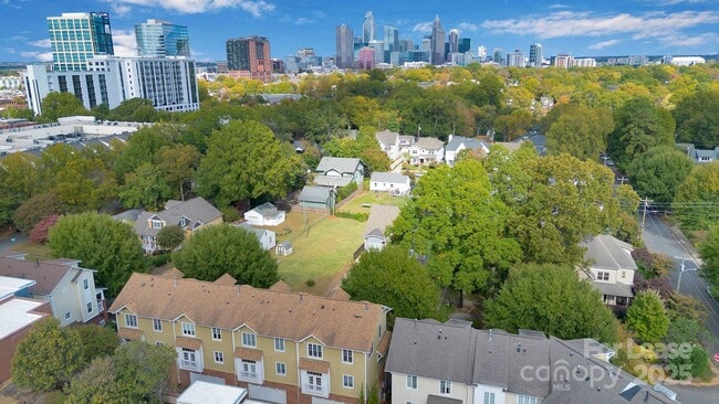 Building Photo - 336 Magnolia Ave