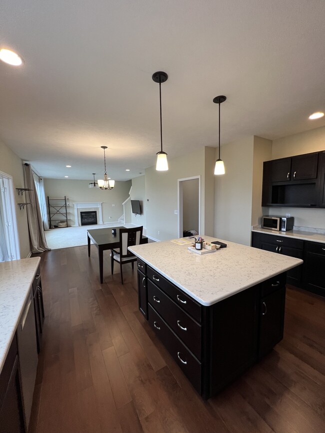 Building Photo - 2738 Kittansett Dr