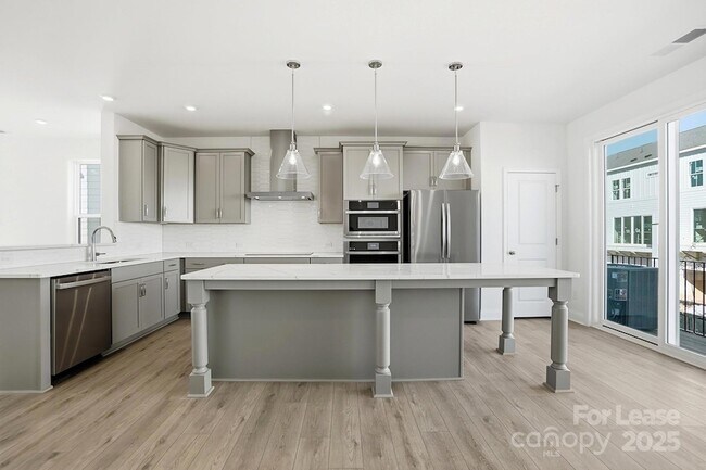 Building Photo - 3224 Drift St