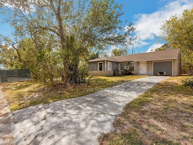 Primary Photo - 6838 Crestridge St