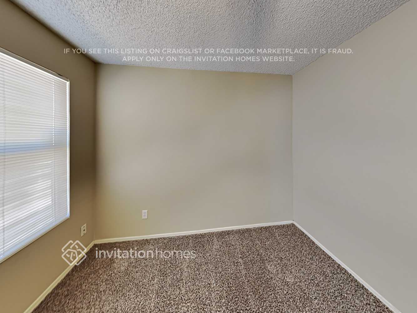 Building Photo - 1411 S Quinn