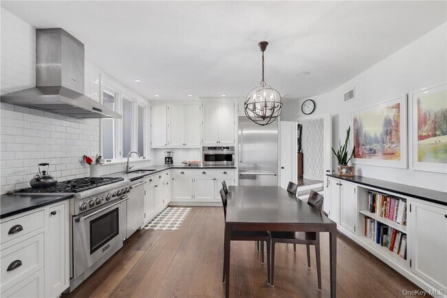 Building Photo - 77 Hook Rd