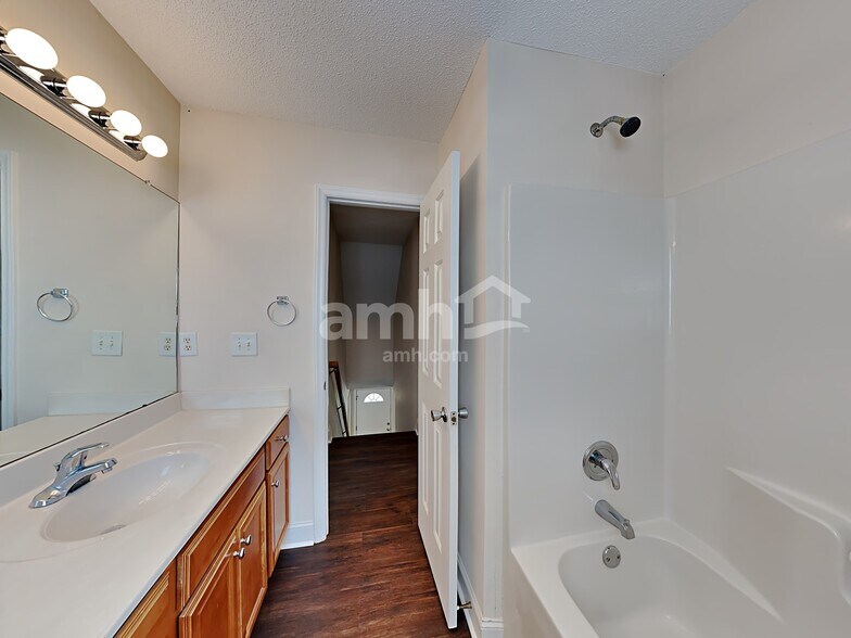 Building Photo - 2601 Mortise Ct