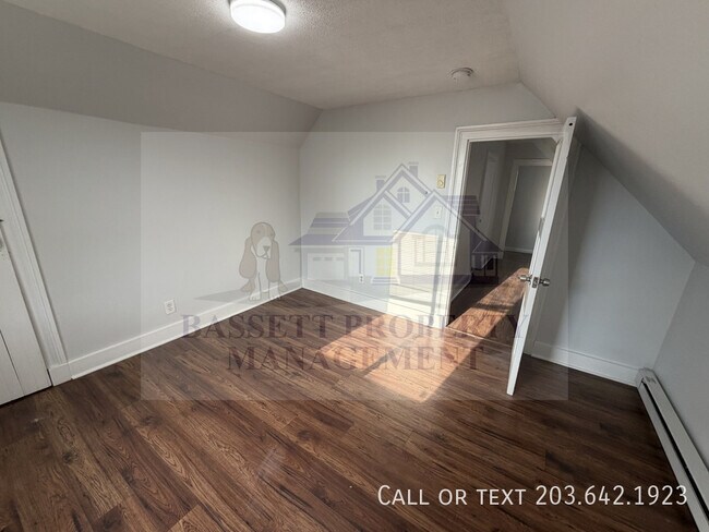 Building Photo - 538 2nd Ave