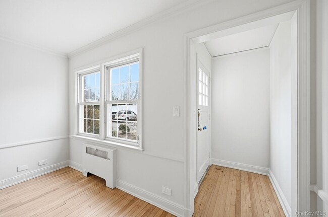 Building Photo - 61 Davis Ave