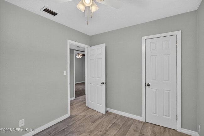 Building Photo - 2256 Inwood Cir S