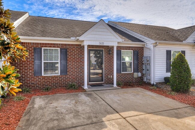 Building Photo - 1622 Emma St