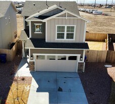 Building Photo - 10831 Rowena Wy