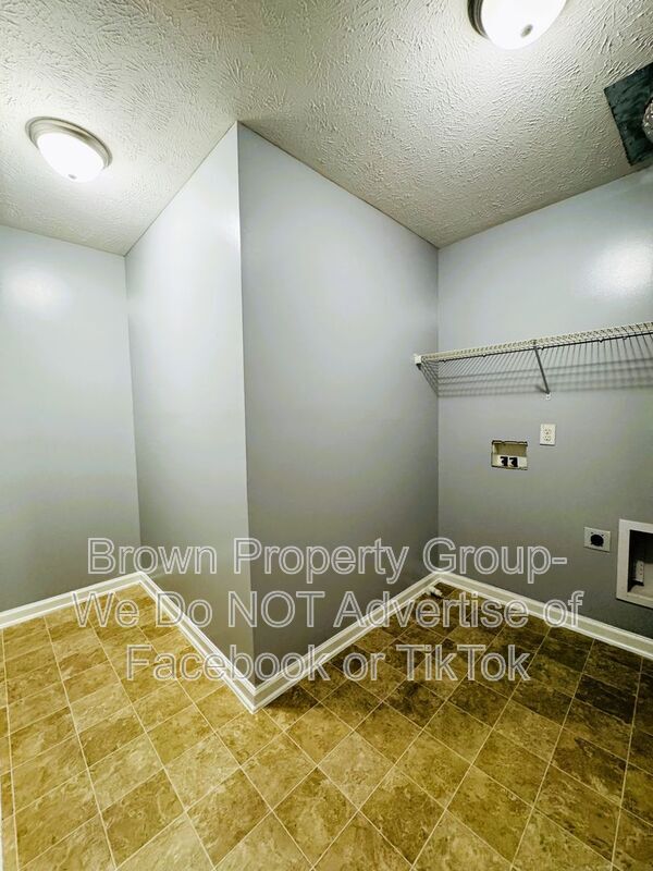 Building Photo - 3613-H Dornoch Dr
