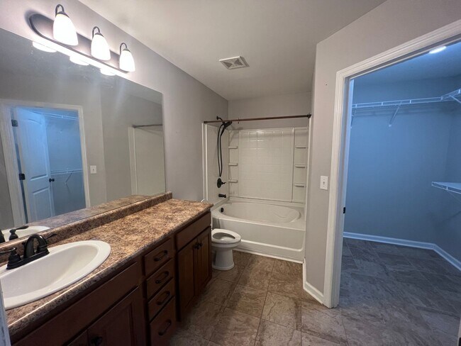Building Photo - 4 bedroom home in Owens Cross Roads