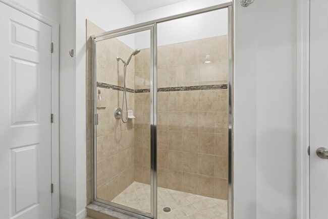 Building Photo - Bay Isle II